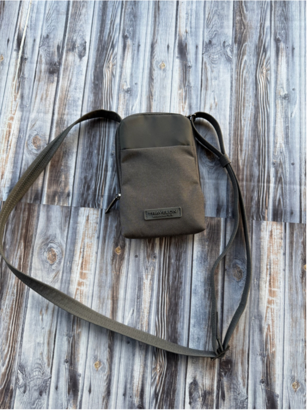 Travelon Anti-Theft Metro Stadium Mini Crossbody gray